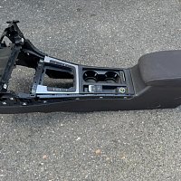 VW GOLF 7 VII interier LOUNGE loketní bederní středová opěrka tunel - 6