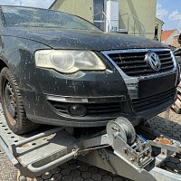 VW Passat Variant 2.0 TDI 3C 103 kW 140 HP na náhradní díly - 6