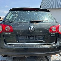 VW Passat Variant 2.0 TDI 3C 103 kW 140 HP na náhradní díly - 8