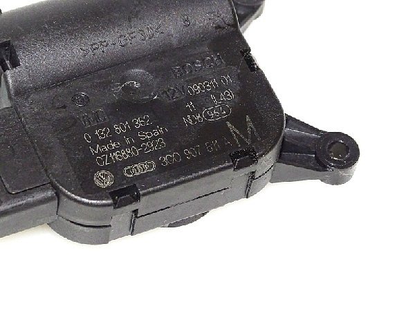 3C0 907 511AM Servomotor nastavovací klapky topení  /klimatizace  - 2