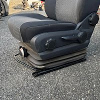 Pneumaticky odpružená sedačka VW Crafter 2E MB Sprinter ŘIDIČ Isringhasusen - 6