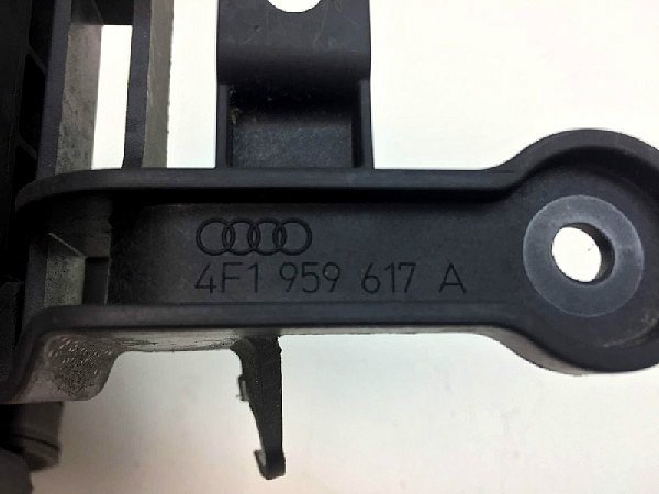 4F1 959 617A Audi A6 C6 4F  elektromagnetický ventil topení - 4