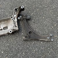 3C0 407 151 G  levé RAMENO  VW Sharan 7N přední náprava  Alhambra 7N0 - 4
