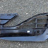 mřížka do nárazníku spodní VW Golf 8 mk8 5H0853665K041  černý lak - 2
