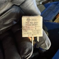 VW relé 426 přídavná baterie VW  T4  vzduchové přídavné topení D3LC B3LC - 2