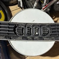 Přední maska ​​chladiče Audi A4 B5 - 3