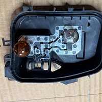 VW Sharan 7N Objímka žárovky zadního světla levá 7N0945257   nosic zarovek vlevo vne - 2