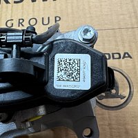 brzdový třmen Audi Q7 4M zadní pravý s destičkami 4M0406FT - 12