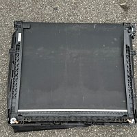 VW ID.3  Clona chladice + 1EA 122 135 H Roletka  Servomotor pro roletu chladiče - 2