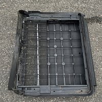 VW ID.3  Clona chladice + 1EA 122 135 H Roletka  Servomotor pro roletu chladiče - 4