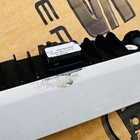 KLIKA zadní dveře páté  zadní dveře VW 7E0927235 pro T6 T7 Bus Multivan Caddy 5 V - 5