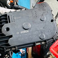 škrtíci klapka AUDI A4 B6 2.0 06B133062H BOSCH  0280750088 - 4