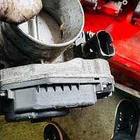 Škrticí Klapka Těleso hrdlo sání 058133063M  408237212003 - 2