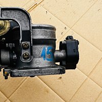 021 133 061 G | VW/AUDI ORIGINÁLNÍ TĚLESO ŠKRTICÍ KLAPKY VR6 GOLF 3 CORRADO - 4