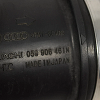 AUDI A6 C7 4G 2012 meric hmotnosti vzduchu VÁHA PBTGF40 HITACHI - 2