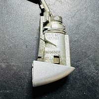 VLOŽKA ZÁMKU ŘIDIČE LEVÉ DVEŘE A4 8K A5 8T - 2