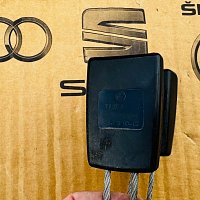 ZÁMEK PÁSU VW 7F0857824QVZ ​​​​OEM - 3