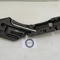 nosič  držák rezervního kola pro VW T7 Multivan, krátký rozvor - 33