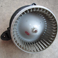 4B1 820 021 B vetrak kolo dmychadla topení / klimatizace  Audi A6 Av. qu. 2,5 - 2