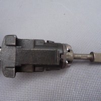 1U0 837 167 F  Vložka zámku s klíči a pouzdrem + 1 klíč dveř řidič - 3