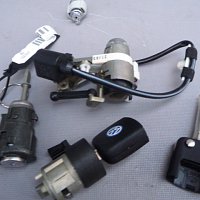 1U0 837 167 F  Vložka zámku s klíči a pouzdrem + 1 klíč dveř řidič - 5