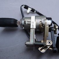 1U0 837 167 F  Vložka zámku s klíči a pouzdrem + 1 klíč dveř řidič - 10