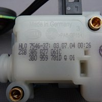 3B0 827 573 G  Vložka zámku s klíči a pouzdrem   107 827 573 JE - 3