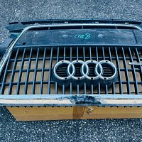 Pro Audi Q5 8R od roku výroby 2008-2012 Mřížka chladiče - 8