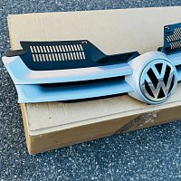 Mřížka chladiče VW Golf 5 (1K) 1K0853655A  stříbrný přední - 2