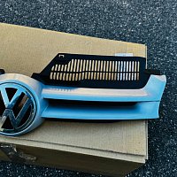 Mřížka chladiče VW Golf 5 (1K) 1K0853655A  stříbrný přední - 3