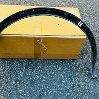 Ochranná lišta  blatník Audi Q5 FY S-Line pravý zadní bok blatník  80A 853 818 B GRU - 5