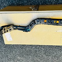 3AF 807 393    +  3AF 807 394   VW Passat Variant B7/3AF držák zadního nárazníku boční levý pravý - 3