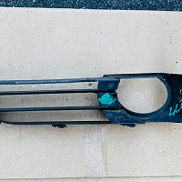 AUDI Q7 4L Mřížka přední pravá nárazník 4L0807676C 3.0 Diesel 180 kW 2013 - 3