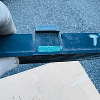 8N0 807 683 A    Audi TT Mk1 8N Středová mřížka nárazníku  8N0 807 683 A 3FZ Orig OE - 2