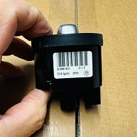 VW Sharan 7N 2012  HLAVNÍ spinac světel vicefunkcni pro automa- ticka tlumena, parkovaci a tlumena svetla - 2