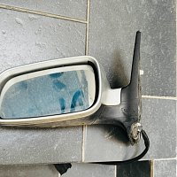 VW  GOLF 4 IV ZRCÁTKO VENKOVNÍ ŘIDIČ STŘÍBNÁ BORA SEDAN KOMBI 3/5 DVEŘ  STŘÍBRNÁ METAL - 2