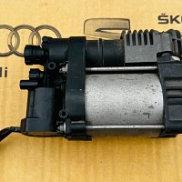 7L0 616 006 H  Kompresor vzduchového pérování s ventilem  VW Touareg CAYENNE  7LO 616 006 H  Vzduchové odpružení - 18