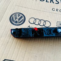 4M0 945 096 Svítilna zadní skupinová zarovka vpravo Audi Q7 2025 - 5