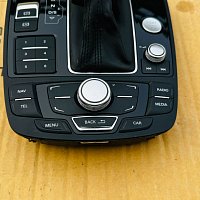 Ovládací panel MMI pro Audi A6 A7 4G, rok výroby 2012-2015, spínače Tunel  středový řadící páka automat - 6