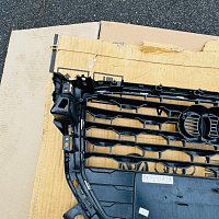 81A 853 651 Mřížka chladiče Audi Q2 MASKA PŘEDNÍ - 13