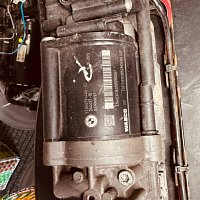 4722555610 BMW Blok ventilů Wabco pro vzduchové odpružení Řada 5 F07 F11 Řada 7 F01 X5 F15 X6 F16 - 7