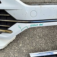 760 853 662 C RYP Díl krycí pro nárazník s ozdobnou listou: vpravo chrom 1/17-06/23 RYP cerna saten/chromovy lesk - 7