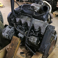 074 103 469 F  Víko hlavy válců  2,5 TDI T4 motor  AJT,ACV,AYC, AUF,AHY,AXG, AYY,AYY - 3