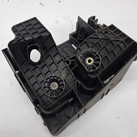 VW Passat B6 2.0TDI Držák pojistkové skříňky centrální elektroinstalace 1K0907361B - 2