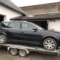 4B9 853 703 A  2ZZ lista strechy ozdobna chromovy LEVÝ BOK AVANT - 4