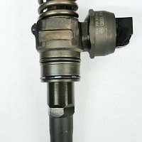 038 130 073 AK  /  038 130 079 AX  cerpadlo/tryska  AUY - 2