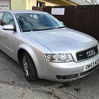 8E0 820 043 AA Jednotka zobrazovací a obsluž- ná s jednotkou řídicí pro elektron. řízenou klimatizaci - 2