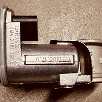 VW PASSAT 2013-2015.  1K0253691E Škrtící klapka. 1K0 253 691 E V150 - 7