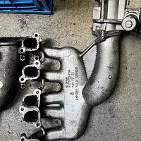 VW T5  sběrné sací potrubí 070129713F TDI 2.5 5válec AXE AXD - 4