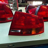 Audi A4 S4 B7 8E 8H 2005 Zadní PRAVÉ zadní světlo - 2